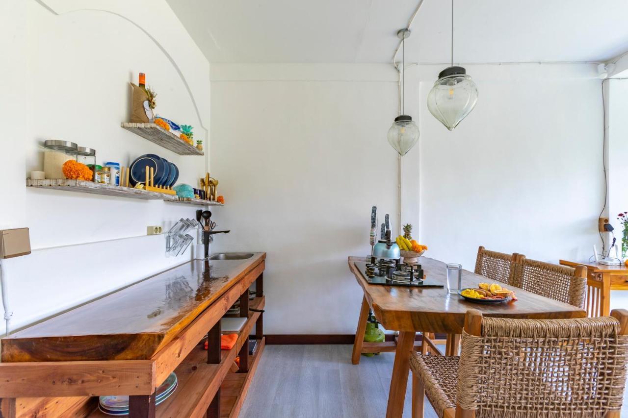 Pina Bed & Breakfast
